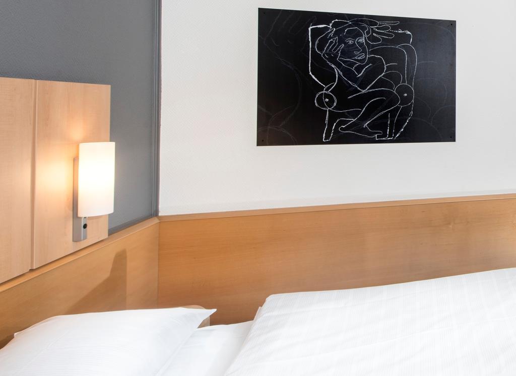 Ibis Kassel Melsungen Otel Oda fotoğraf